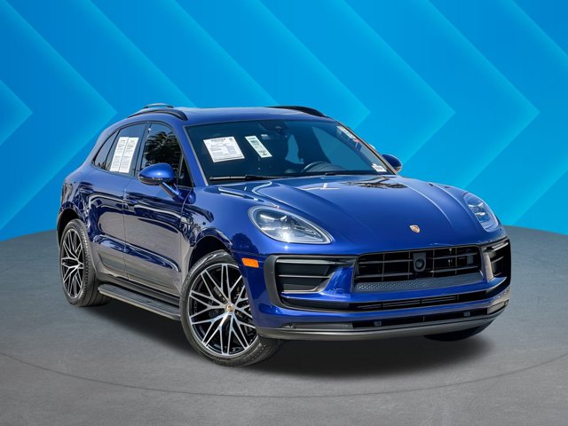 2023 Porsche Macan Base
