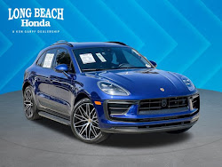 2023 Porsche Macan Base