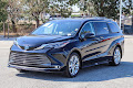 2024 Toyota Sienna Platinum