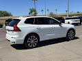 2023 Volvo XC60 Plus Dark Theme