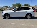 2023 Volvo XC60 Plus Dark Theme